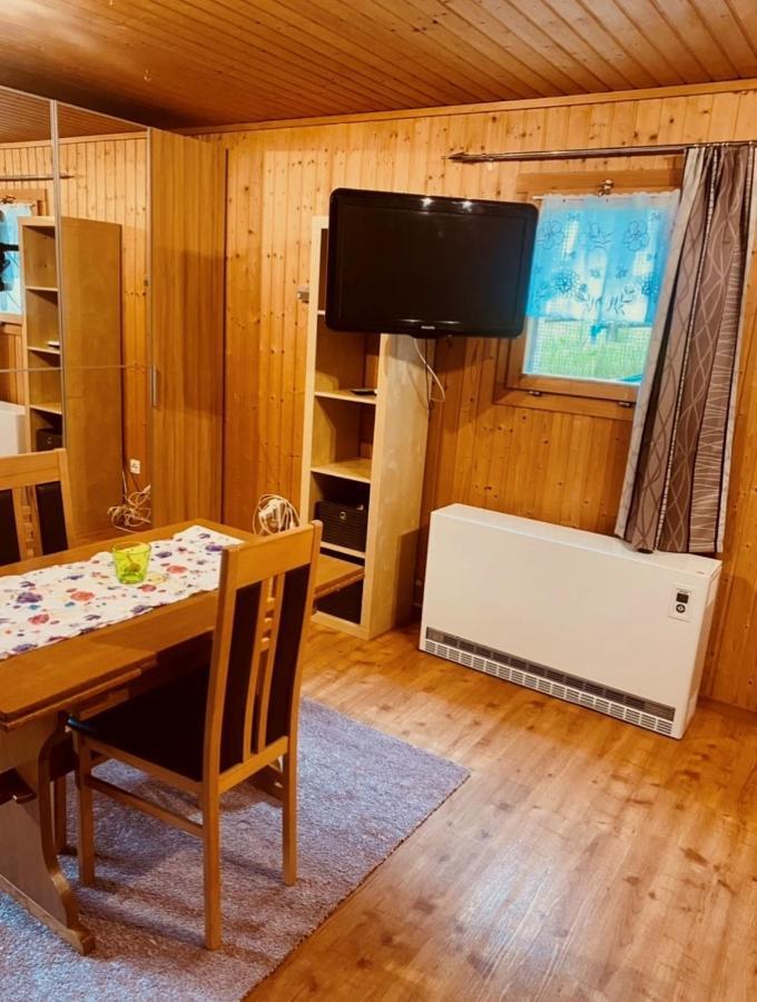 Guenstig Und Einfaches Studio Auf Dem Bauernhof Zuoz Ngoại thất bức ảnh